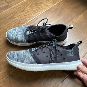 Under Armour Sneakers